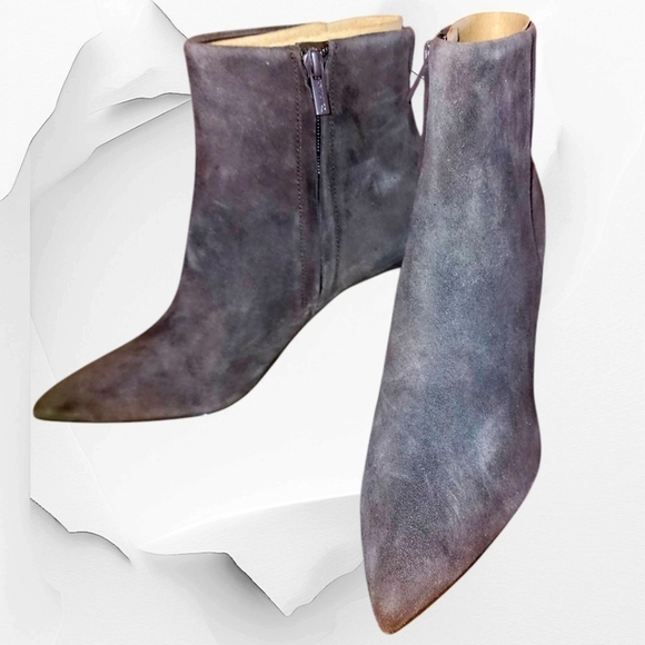 CALVIN KLEIN NWOT SENLY BOOTIES - Picture 2 of 8